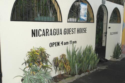 B&B Managua - Hostal Nicaragua Guest House - Bed and Breakfast Managua