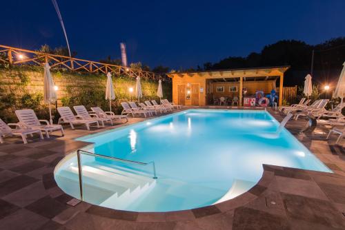 Peldbaseins, AGRITURISMO Ca' Maggio in Sasso Feltrio