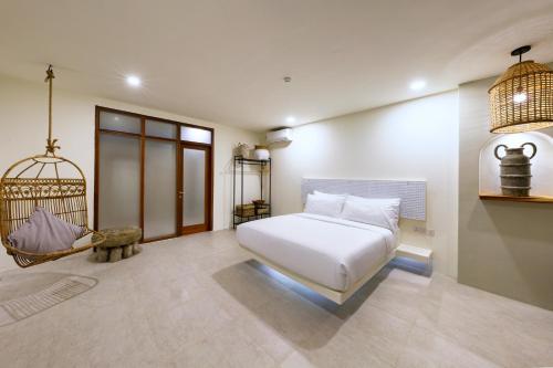 352776570 El Tropico Boutique Hotel