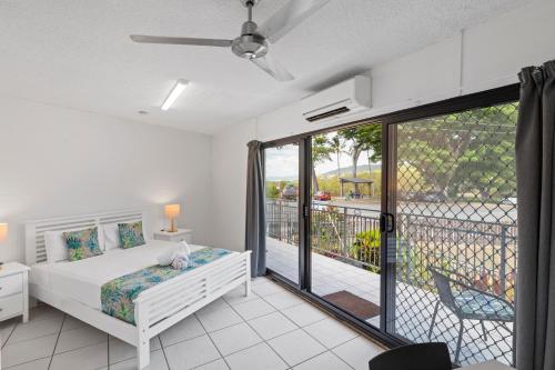 Whitsunday Waterfront Apartments