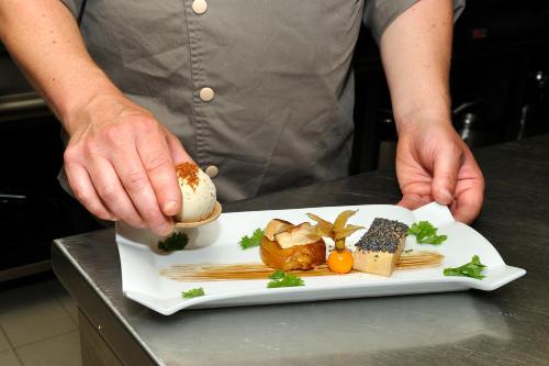 le saint jacques restaurant/ traiteur