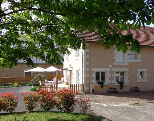 La Maison Ribotteau - The Coach House Gîte - Apartment - LʼIsle-Jourdain