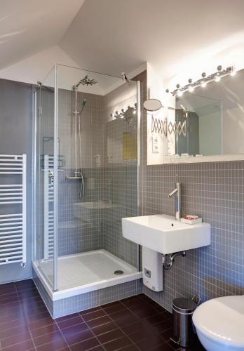 希尔战争歌德聂设计公寓  希尔战争歌德聂设计公寓