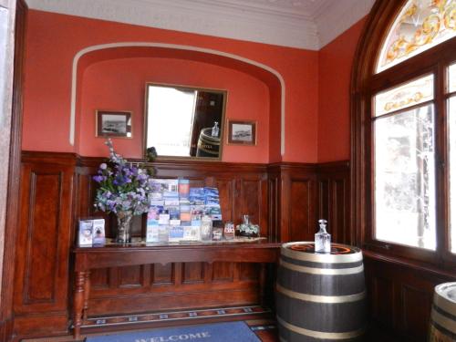 Вхід, Mansfield Castle Hotel in Тейн