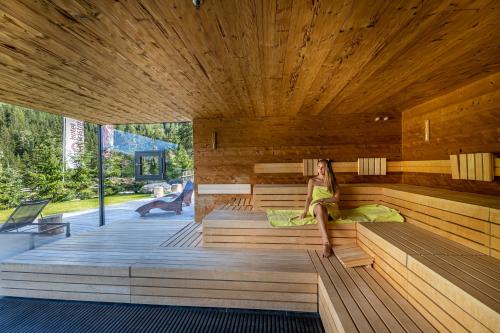 352827554 Hotel Cristallo - Wellness Mountain Living