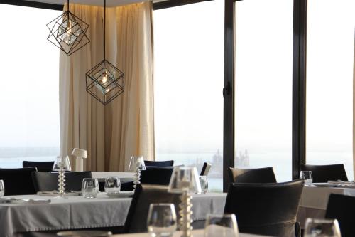 Restaurant, Nacala Plaza Business Design Hotel in Nacala