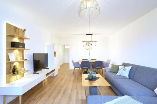 Topeingerichtete große 2-Zimmer Wohnung in Immenstaad am Bodensee, Deutschland