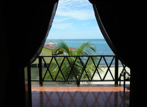 ระเบียง/ชานเรือน, Alan's Paradise Hotel in พลาเซนเซีย