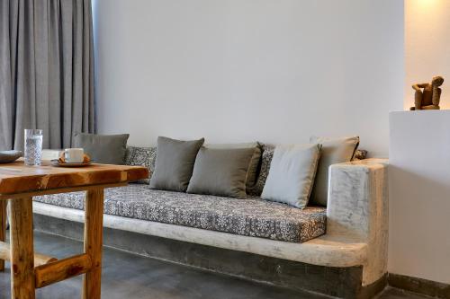 Suites of the Gods Cave Spa Hotel - image 2