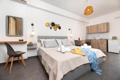 Marina's Studios - image 3