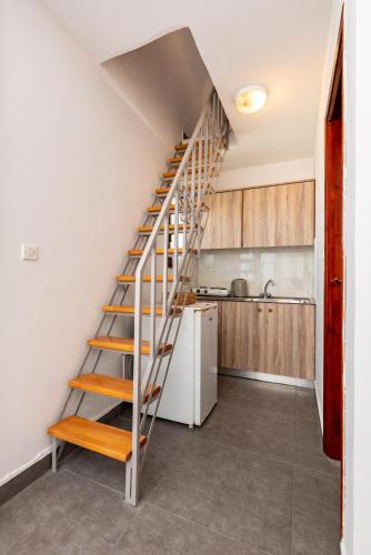 Marina's Studios - image 14