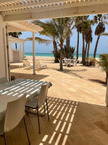 Villa Nº 25 Alfredo Marchetti Suites on the Beach,Praia de Chaves BV in ราบิล