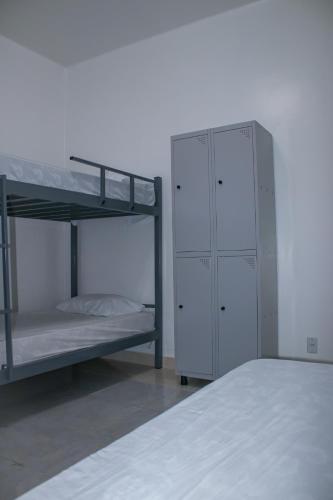 1 twin bed