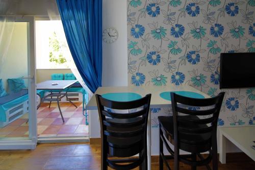 Apartments Elda - image 4