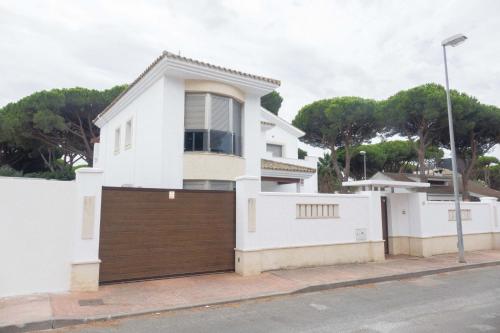  Chalet Cielo Sur, con piscina in Chiclana de la Frontera