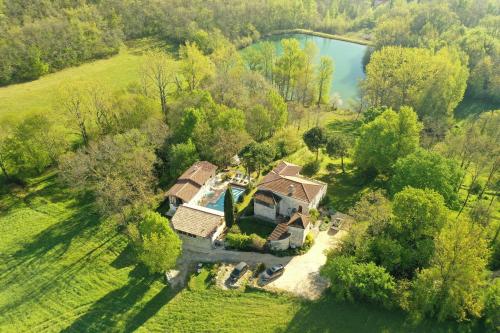 La Garde Pile de Fichou - Accommodation - Bajamont