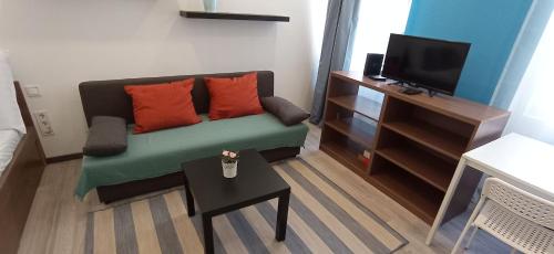 Osvat Apartments - image 10