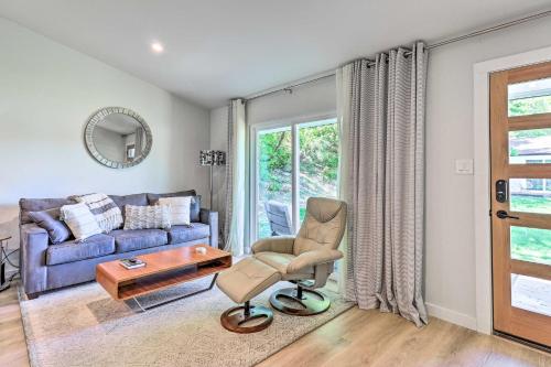 Remodeled Zilker Townhome with Yard Walk to SXSW! in Austin, USA