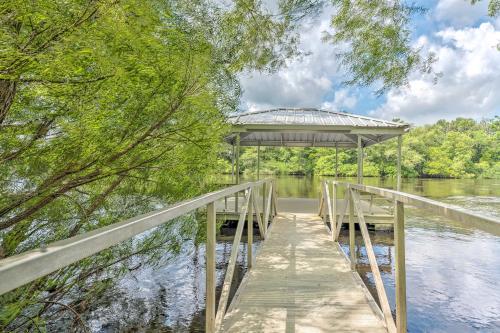 Elevated Home with Fire Pit and Dock on Suwannee River in Bell (FL)