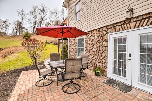Bristol Escape with Patio, 2 Mi to Downtown! in Bristol, USA