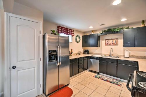 Bristol Escape with Patio, 2 Mi to Downtown! in Bristol (TN)