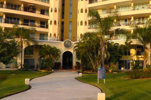 Paradise apartment, private beach condo Bay View Grand in Puerto Vallarta, Mexico