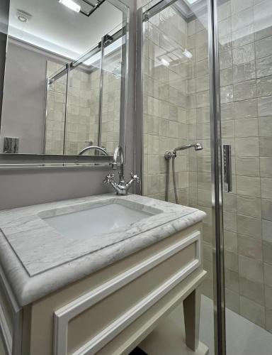 Double or Twin Room with View image 8