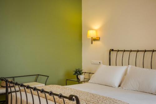 2 twin beds