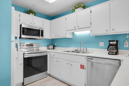 St. Martin Beachwalk Villas 122 by Real Joy - image 11