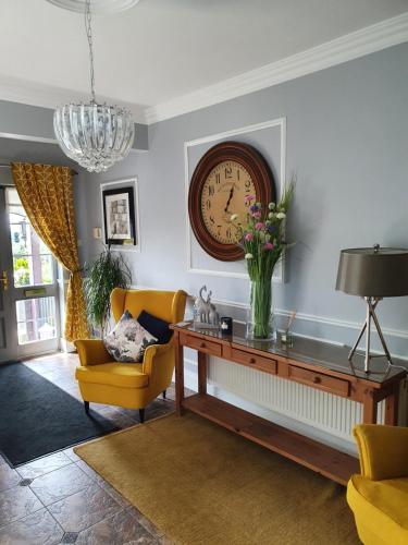 Highfield house - image 8