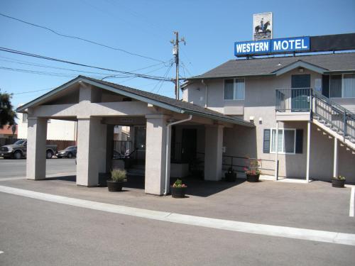 Western Motel - image 13