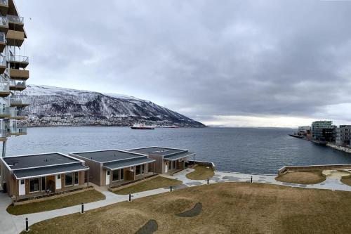 Royal Skir apartment sea view - Tap to explore photos