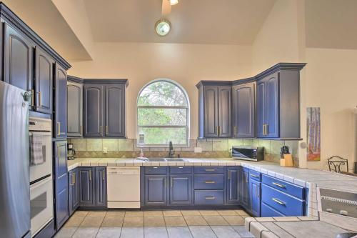 Lake Placid Waterfront Home with Outdoor Oasis! - image 13