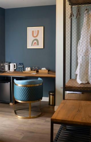 設施, Grand Opera Hotel in 庫塔伊西