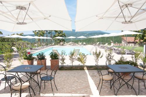 Peldbaseins, Borgo di Gallano in Valtopina