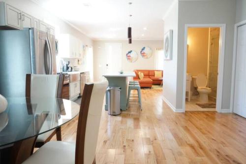 Kitchen, Atlanta Unit 1 Room 2 - Quiet Private Bedroom Private Bathroom in Summerhill