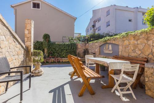  Apartments Lemmy in Zadar