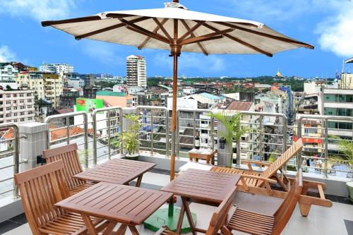 Balkon/teras, Hotel Grand United 21st Downtown in Yangon