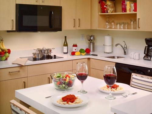 Sonesta ES Suites Somerset in Somerset, USA