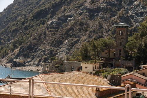 Poseidon Apartment 011019-LT-0180 Poseidon Apartment 011019-LT-0180