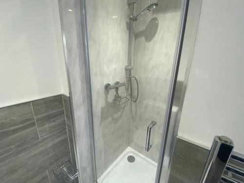 The Lily Pad near Poole Dorset Self contained private entrance and free parking 3