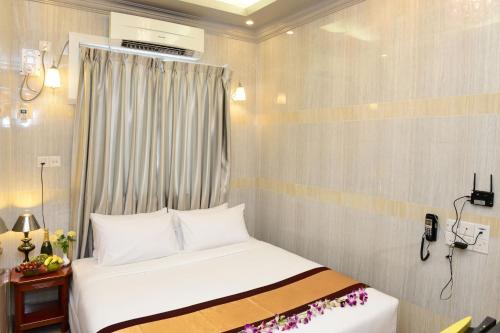 Hotel Grand United - Chinatown, Yangon (photo 3)