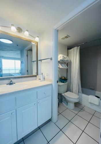 Daytona Beach Resort Oceanfront CondoStudio in Daytona Beach, USA