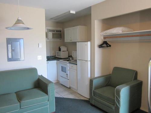 Two-Bedroom Suite