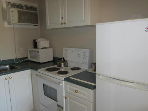 廚房, Travelodge by Wyndham Merritt in 梅里特(BC)