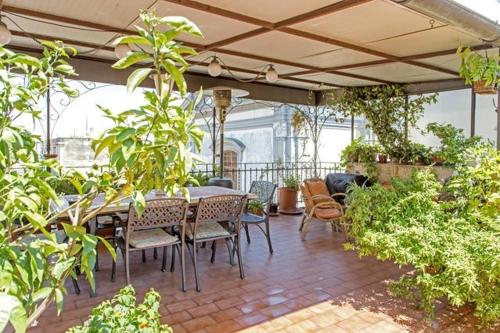 Terrazza Duomo – Naples, CO