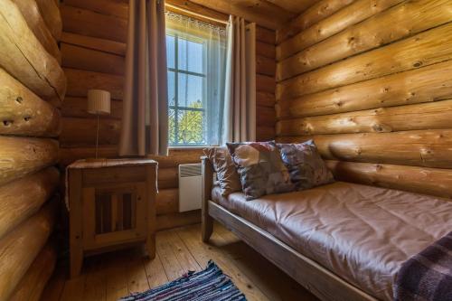 Vanatuuliku log house with sauna