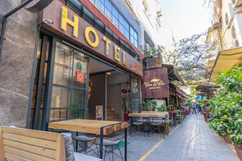  Viva La Vita Butik Otel, Pension in Izmir bei Büyükçiğli