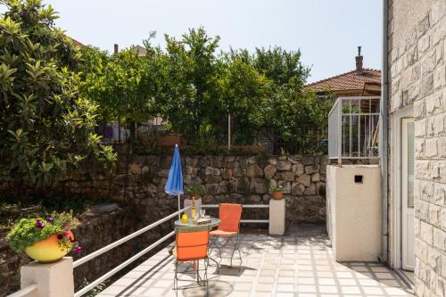 Single room, economy, shared bathroom