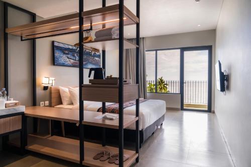 Tahuna Beach Hotel and Resort